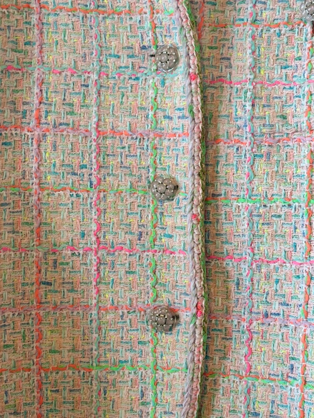 EUC CHANEL 2024 Pastel Tweed Evening Jacket in Pink, Green & Cream size 40/US 8 - Picture 4 of 16